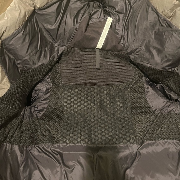 Lululemon Cloudscape Jacket Crop - Picture 5 of 9